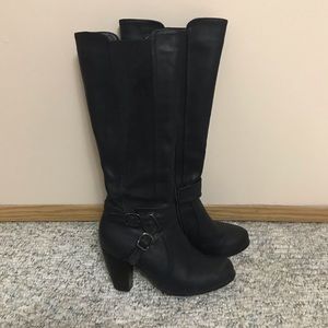 Black heel boots